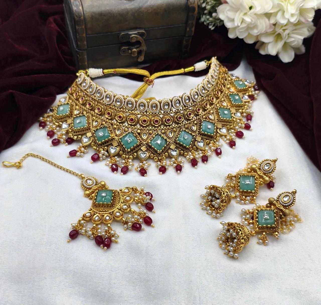 Timeless and Traditional necklace