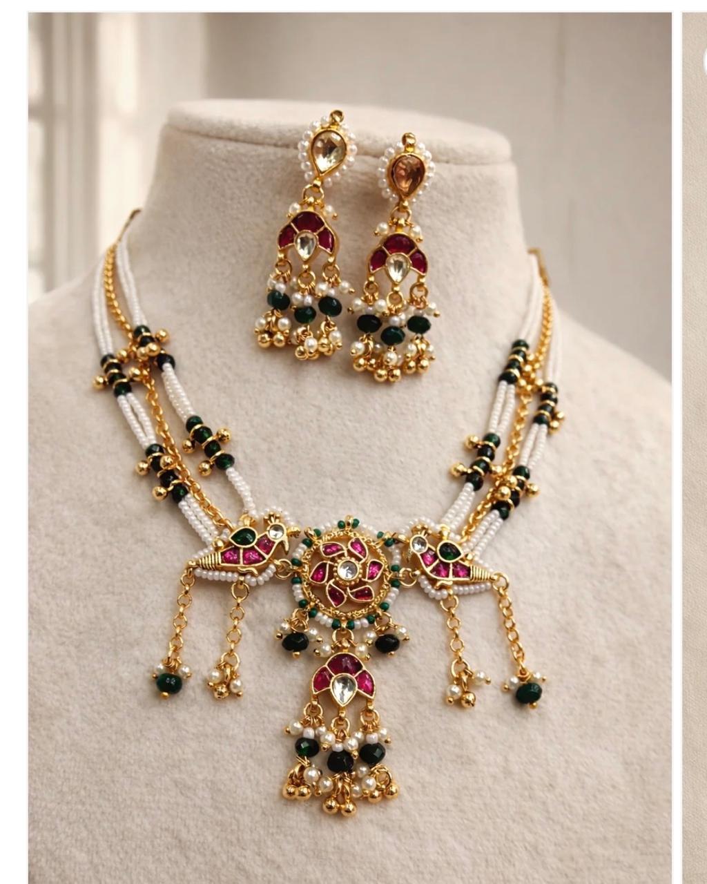 Pachi Kundan Choker Set with Pearl Drops