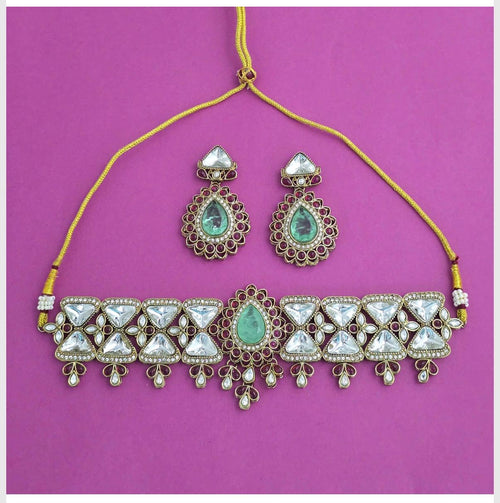 Antique Kundan Choker Necklace Set