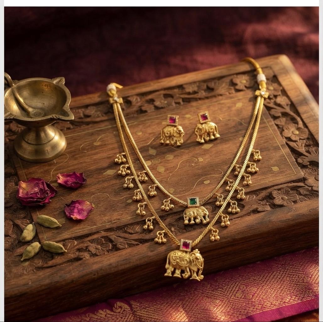 Antique Delicate Necklace