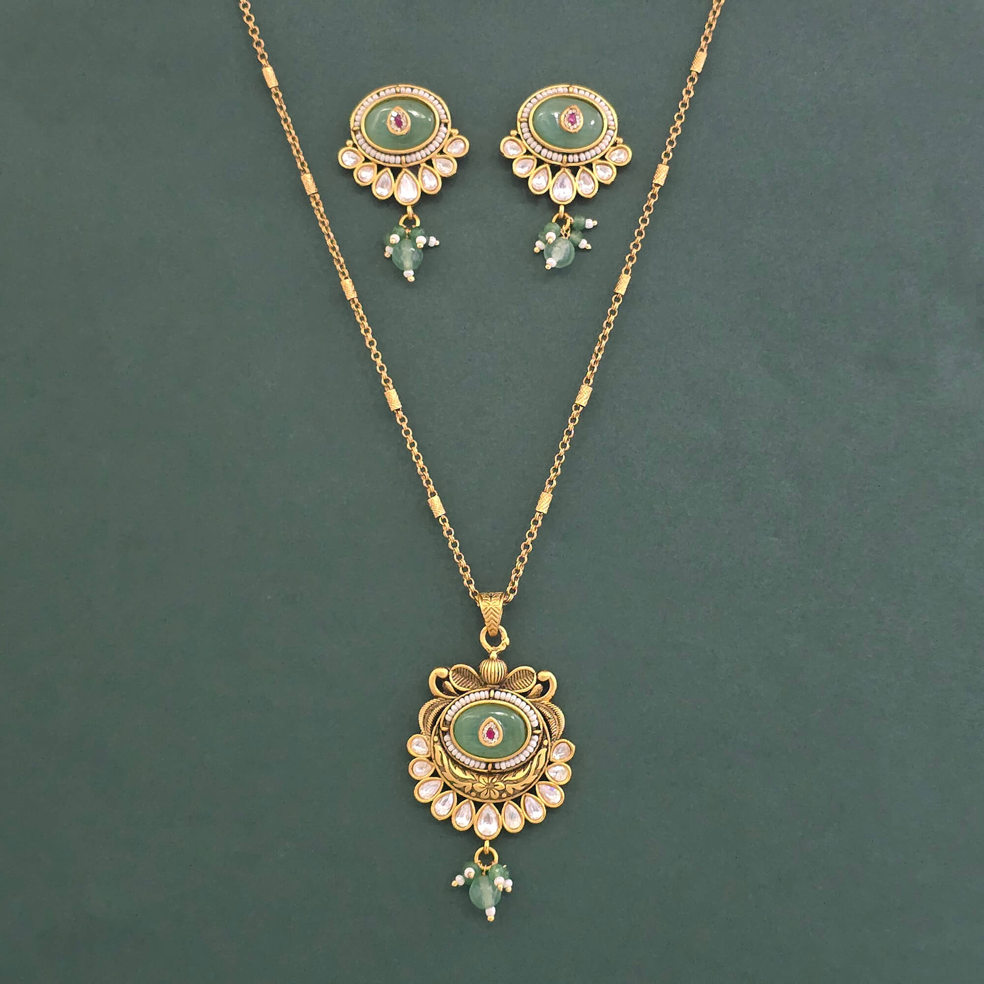 Antique Pearl Pendant Set