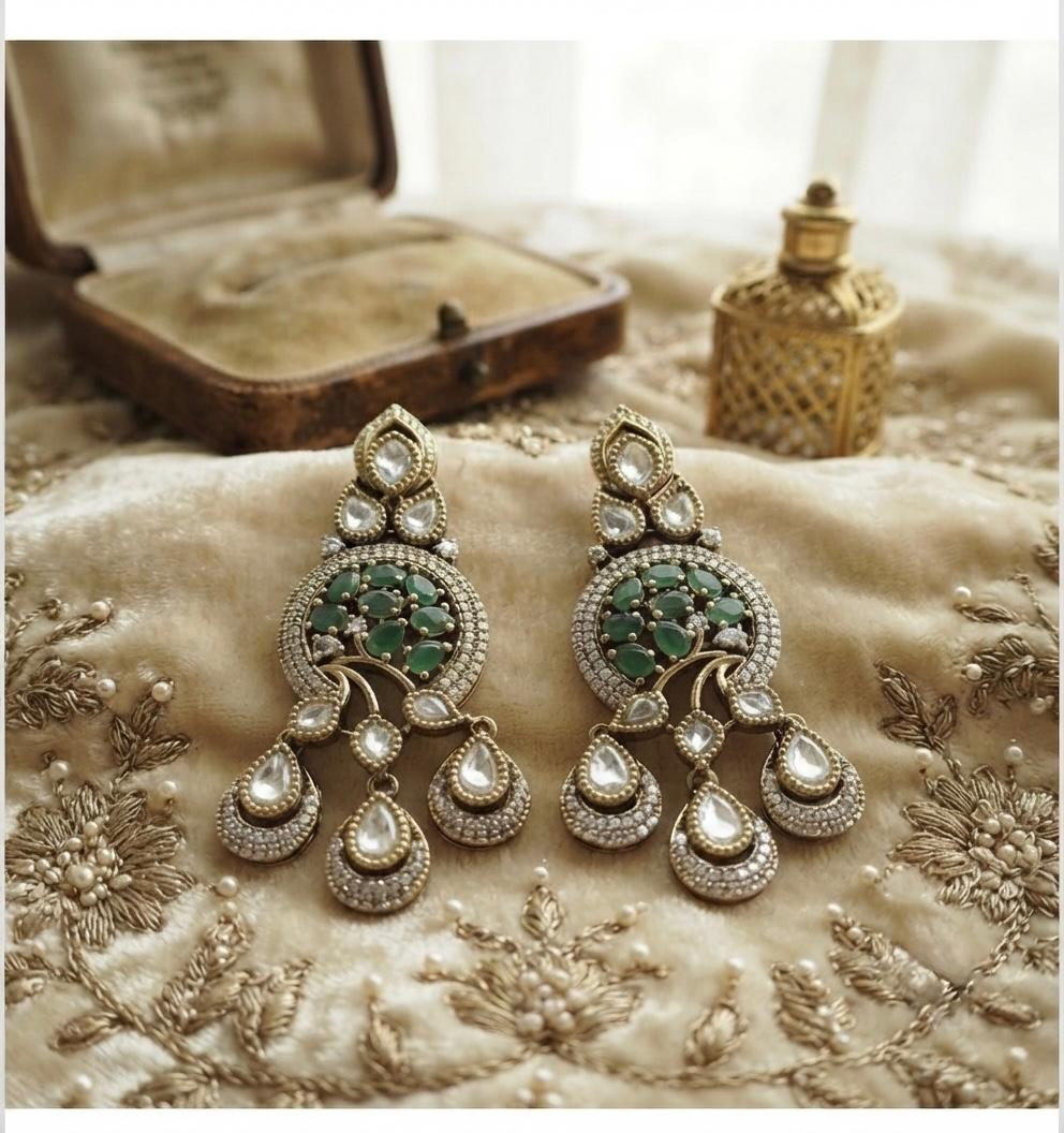 Beautiful Kundan Earings