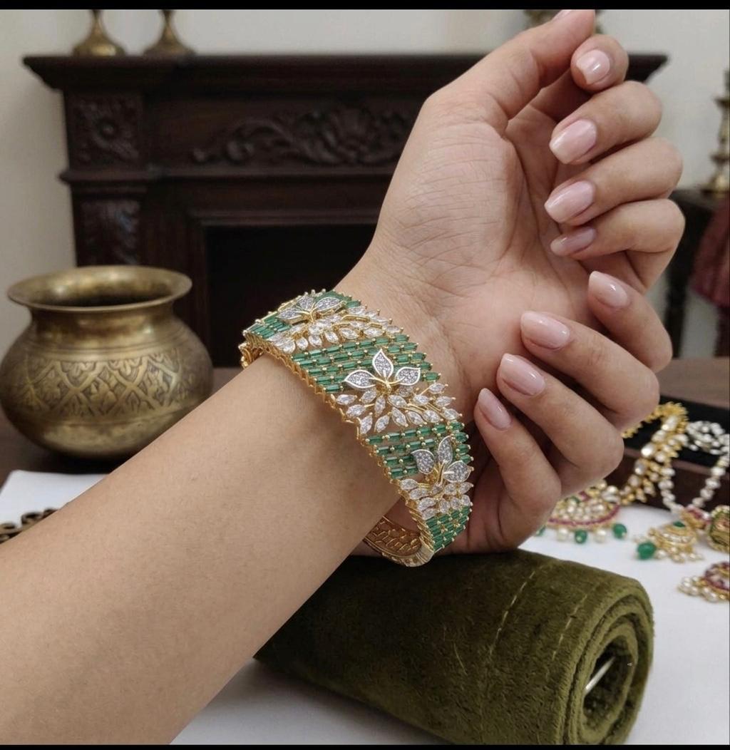Designer AD Kada