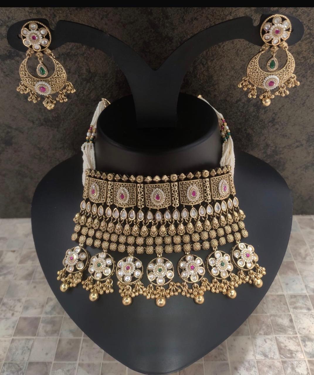 Exclusive Kundan Choker