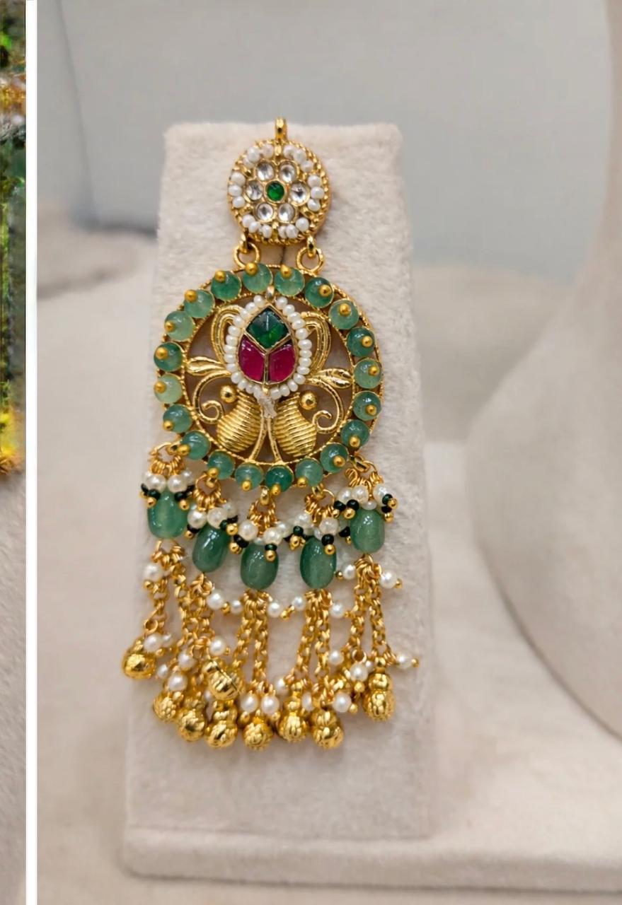 Hasli Jadtar Necklace Set