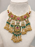 Hasli Jadtar Necklace Set