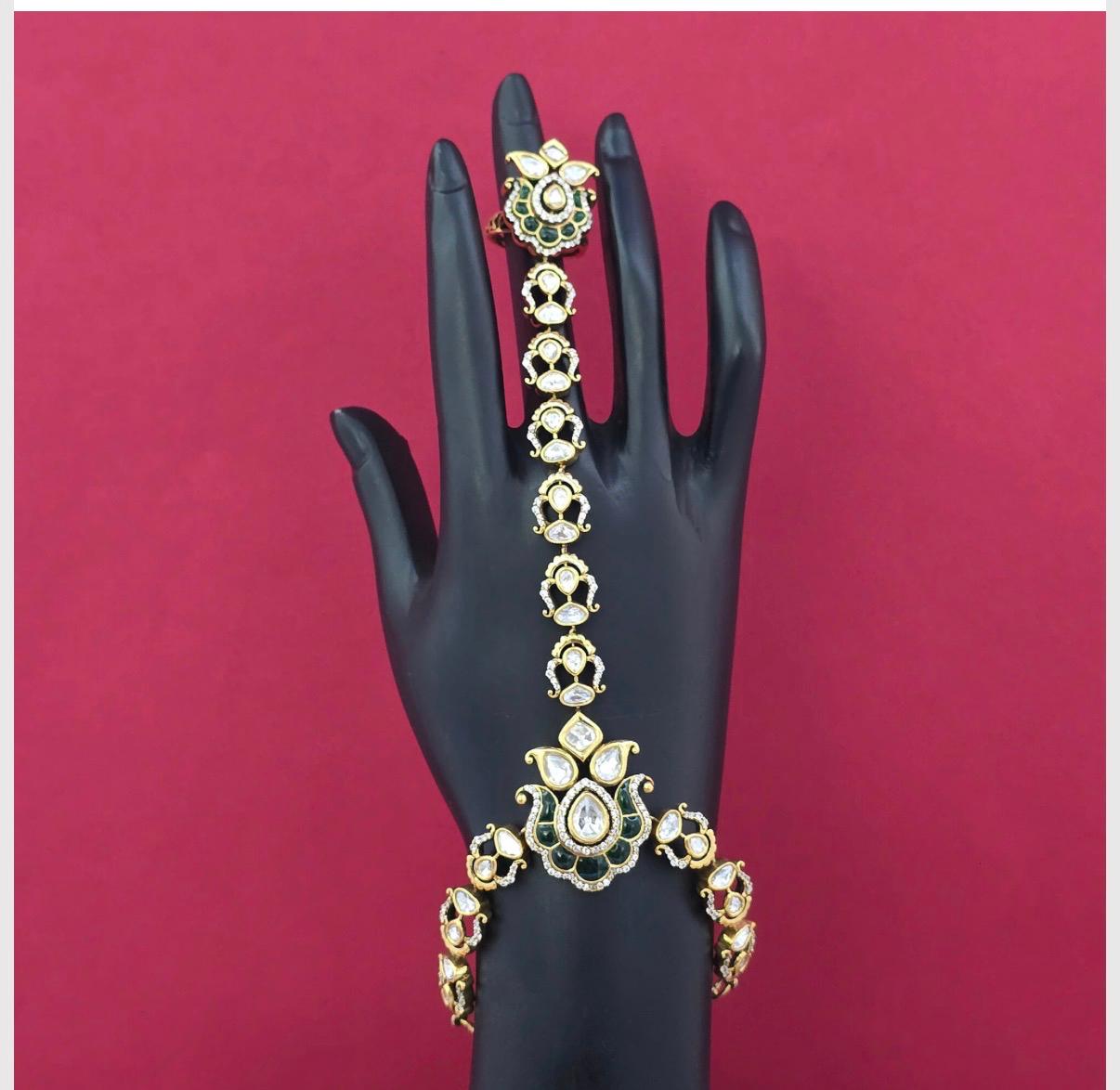 Hathpan With Intricate Kundan Work