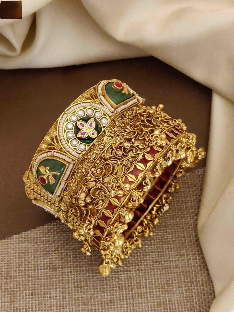Heritage Broad Kundan Kada