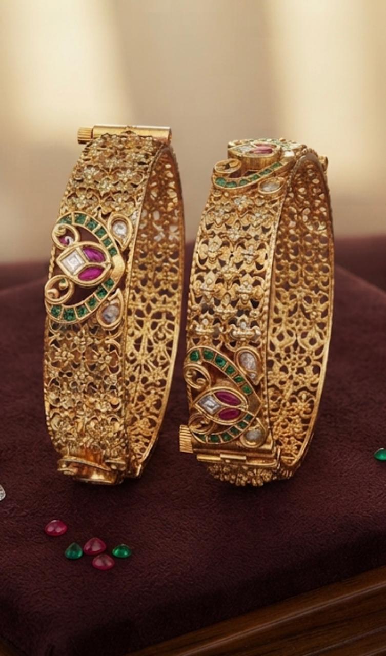Kundan Bangles