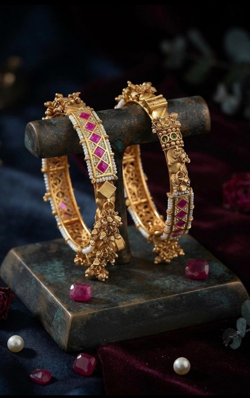Kundan With Gold Beads Gunghroo Bangles