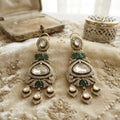 Kundan With Green Stone Earings
