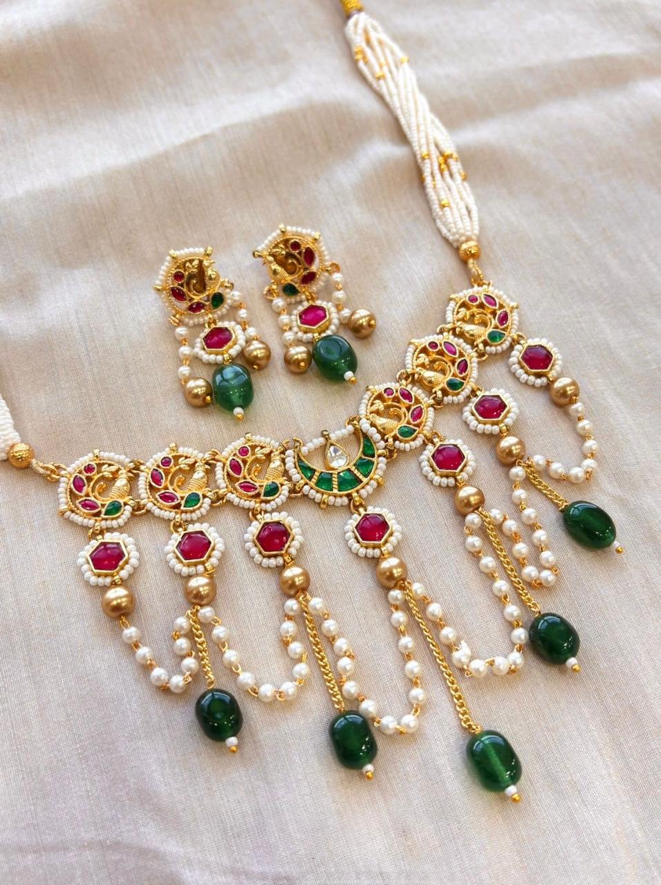 Fusion Pachi Kundan Necklace