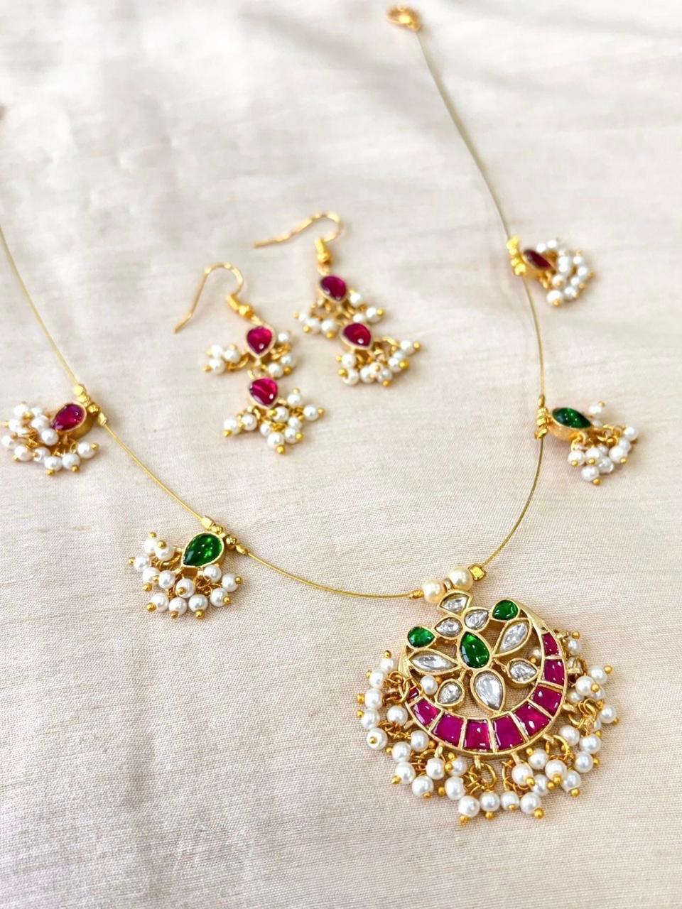 Pachi Kundan Delicate Necklace