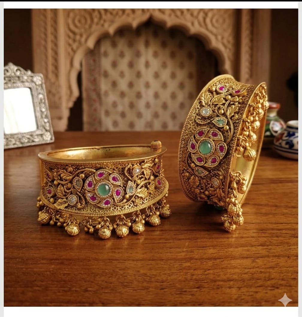 Antique Openable Bangle