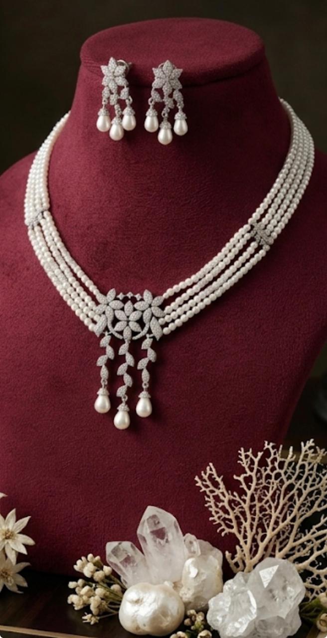 Sparkling AD Necklace