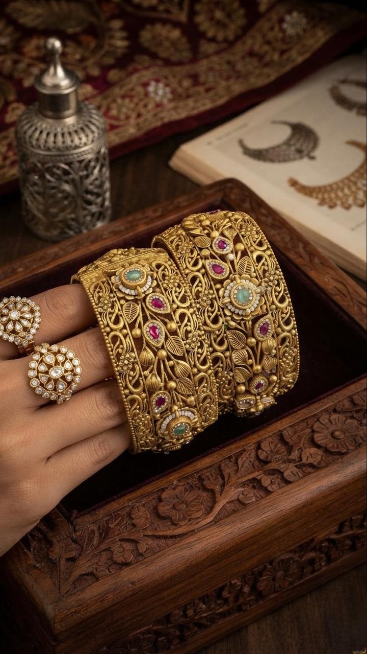 Traditional Broad Kada