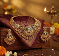 Traditional Kundan Hasli With Gold Beads